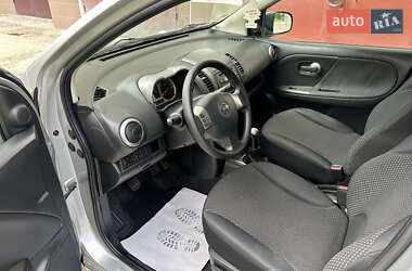 Хэтчбек Nissan Note 2006 в 