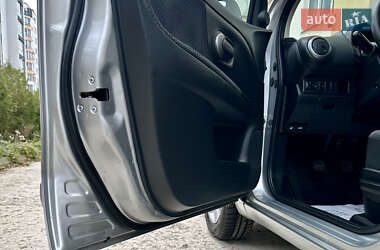 Хэтчбек Nissan Note 2006 в 