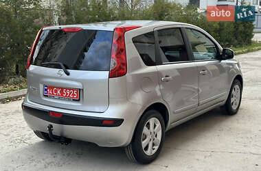 Хэтчбек Nissan Note 2006 в 