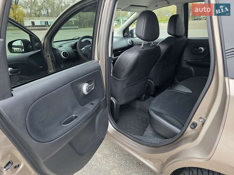 Хэтчбек Nissan Note 2012 в Киеве фото 39 Хэтчбек Nissan Note 2012 в Киеве