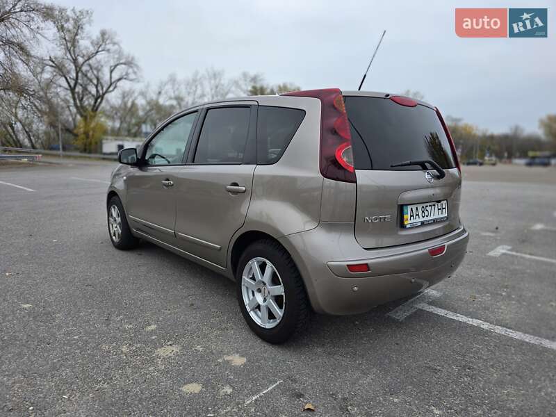 Хэтчбек Nissan Note 2012 в Киеве фото 7 Хэтчбек Nissan Note 2012 в Киеве