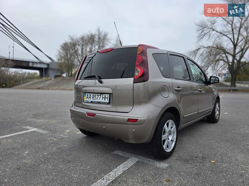 Хэтчбек Nissan Note 2012 в Киеве фото 11 Хэтчбек Nissan Note 2012 в Киеве