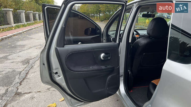 Хэтчбек Nissan Note 2009 в Умани фото 33 Хэтчбек Nissan Note 2009 в Умани