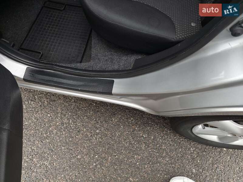 Хэтчбек Nissan Note 2006 в Ковеле