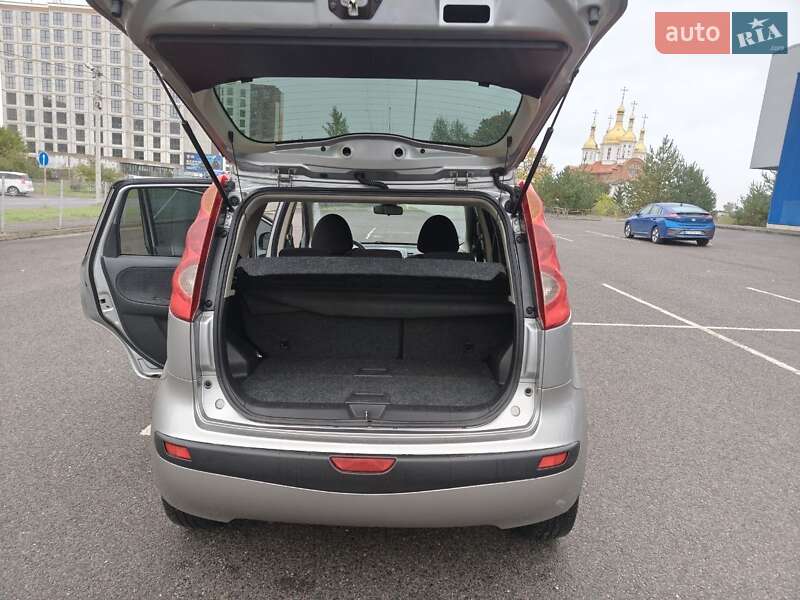 Хэтчбек Nissan Note 2006 в Ковеле