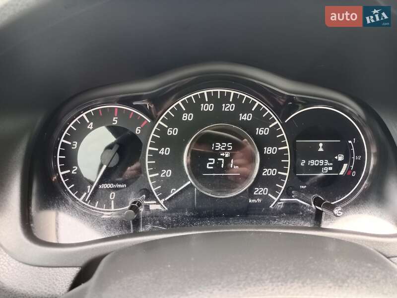 Хэтчбек Nissan Note 2014 в Бродах