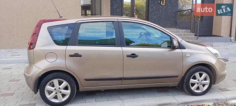 Хэтчбек Nissan Note 2013 в Радивилове фото 7 Хэтчбек Nissan Note 2013 в Радивилове