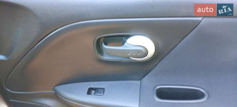 Хэтчбек Nissan Note 2013 в Радивилове фото 28 Хэтчбек Nissan Note 2013 в Радивилове