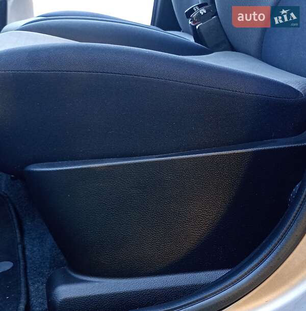 Хэтчбек Nissan Note 2013 в Радивилове фото 40 Хэтчбек Nissan Note 2013 в Радивилове