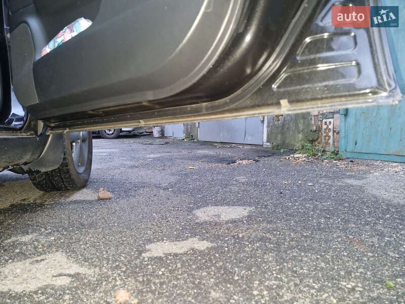 Хетчбек Nissan Note 2006 в Києві