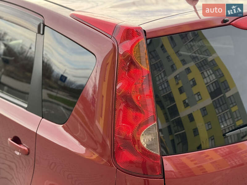 Хетчбек Nissan Note 2012 в Тернополі