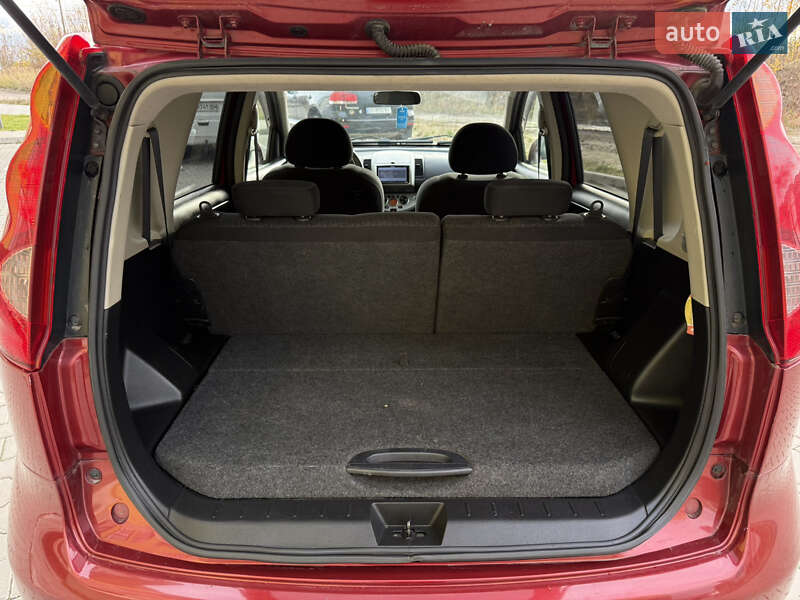 Хетчбек Nissan Note 2012 в Тернополі