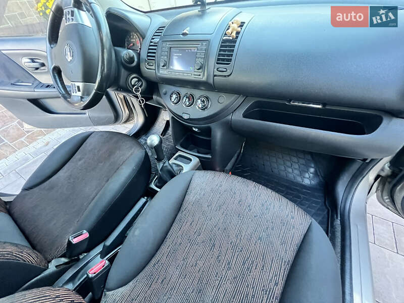 Хетчбек Nissan Note 2009 в Луцьку