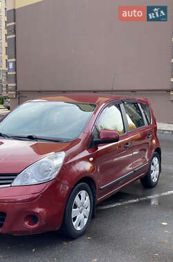 Хэтчбек Nissan Note 2012 в Чернигове