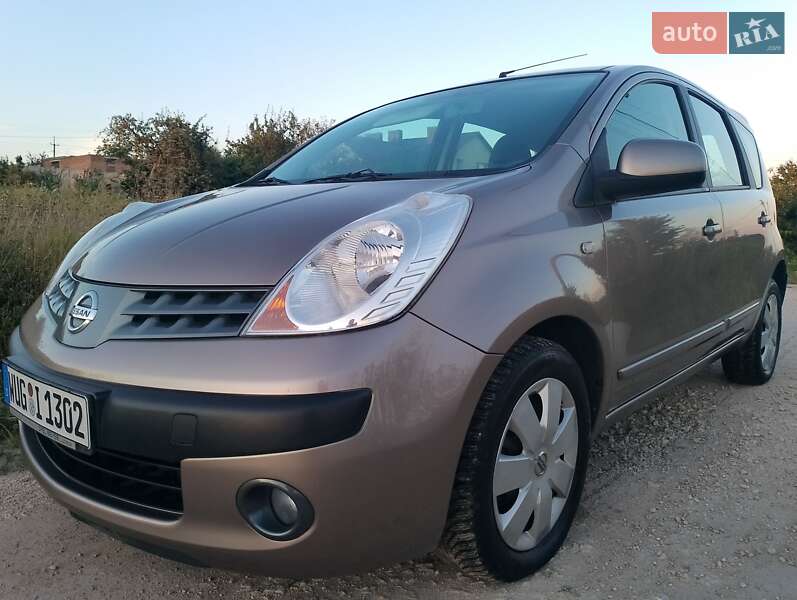 Хэтчбек Nissan Note 2008 в Тернополе