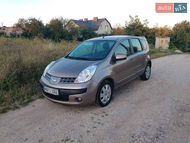 Хэтчбек Nissan Note 2008 в Тернополе