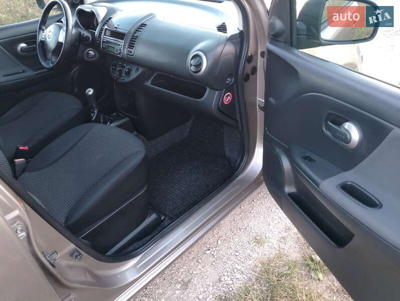 Хэтчбек Nissan Note 2008 в Тернополе