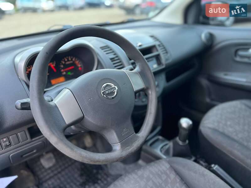 Хэтчбек Nissan Note 2008 в Стрые