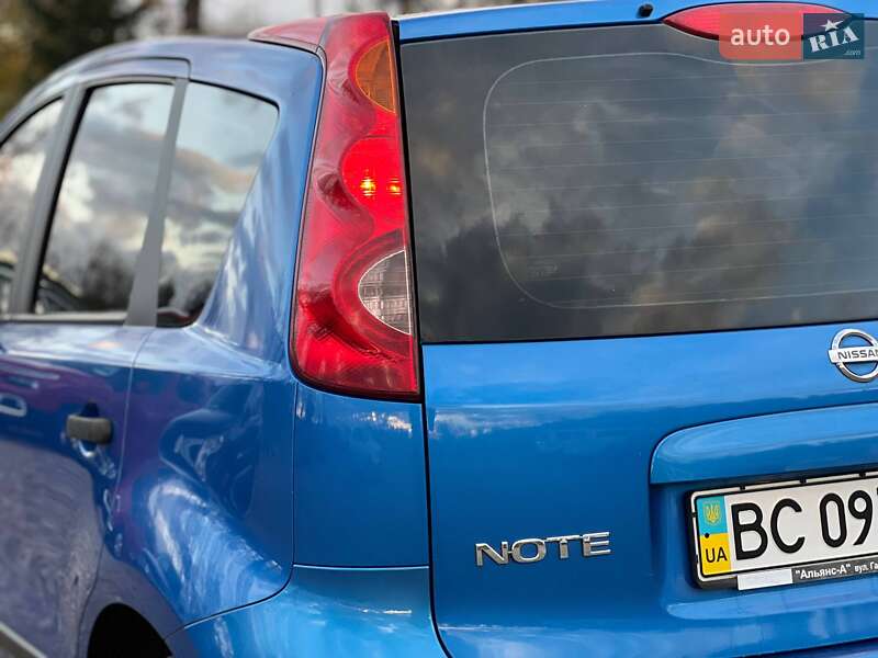 Хэтчбек Nissan Note 2008 в Стрые