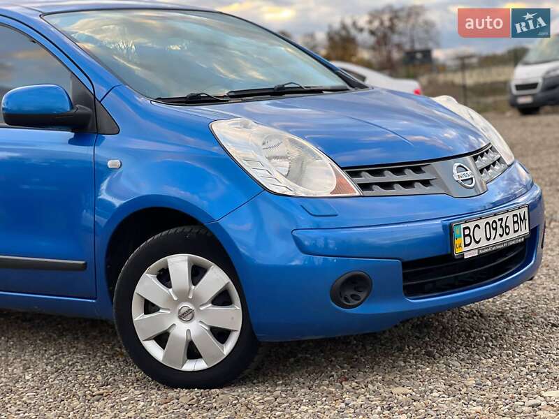 Хэтчбек Nissan Note 2008 в Стрые
