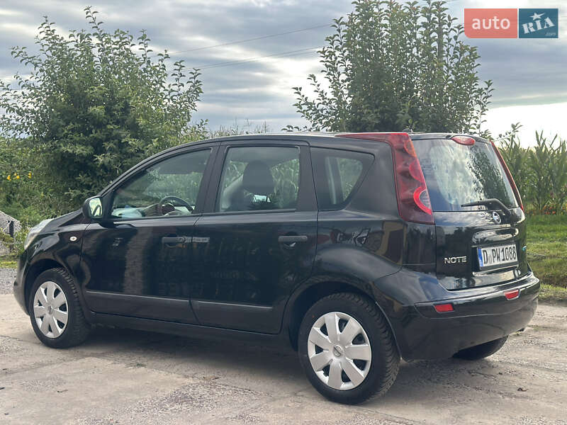 Хэтчбек Nissan Note 2009 в Дубно фото 10 Хэтчбек Nissan Note 2009 в Дубно
