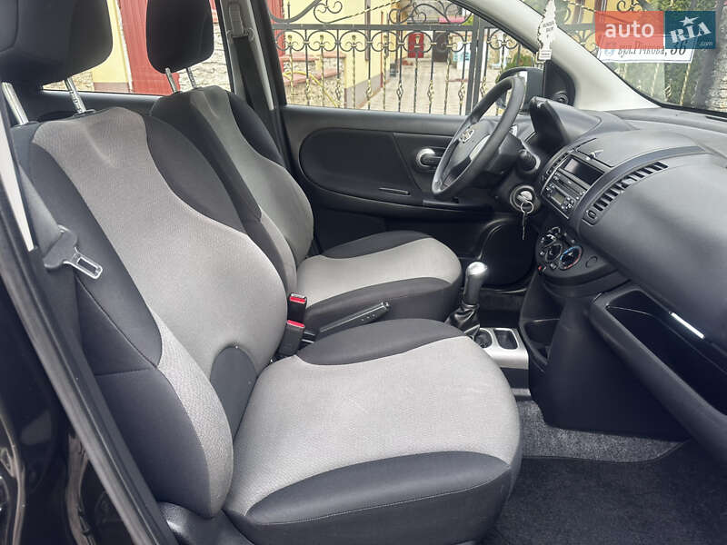 Хэтчбек Nissan Note 2009 в Дубно фото 32 Хэтчбек Nissan Note 2009 в Дубно