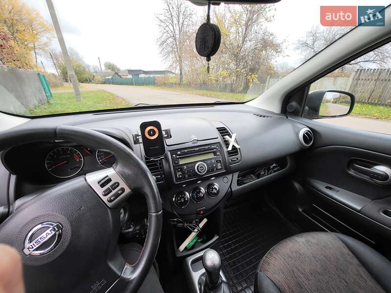 Хэтчбек Nissan Note 2010 в Чернигове фото 11 Хэтчбек Nissan Note 2010 в Чернигове