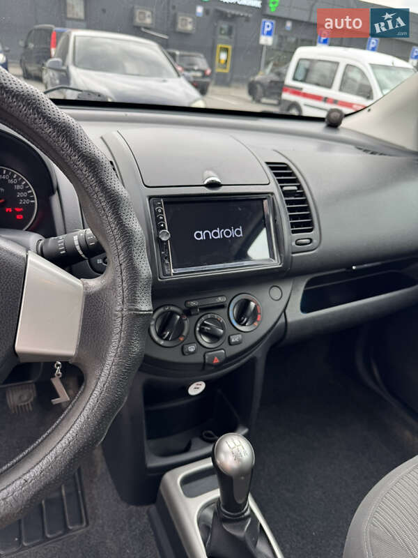 Хэтчбек Nissan Note 2011 в Ивано-Франковске