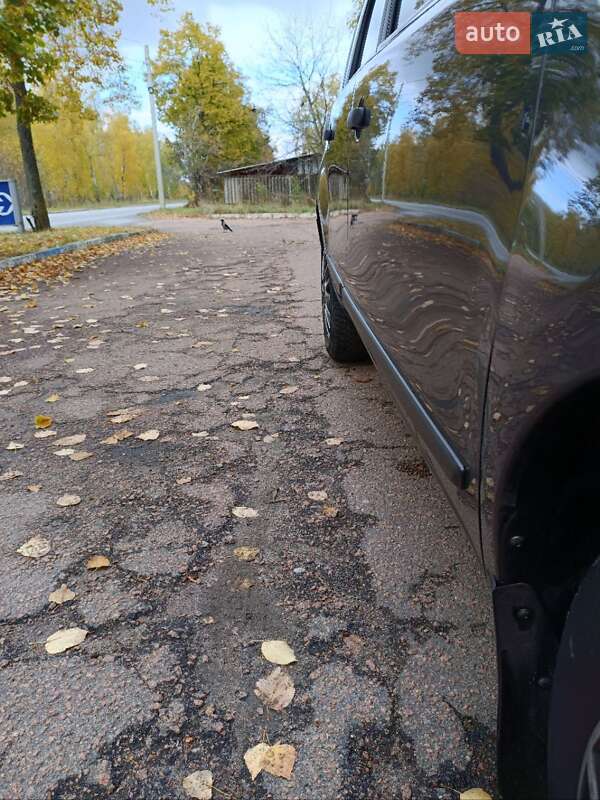 Хэтчбек Nissan Note 2006 в Чернигове