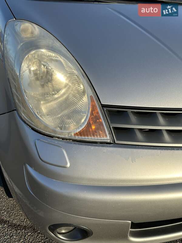 Хэтчбек Nissan Note 2008 в Киеве