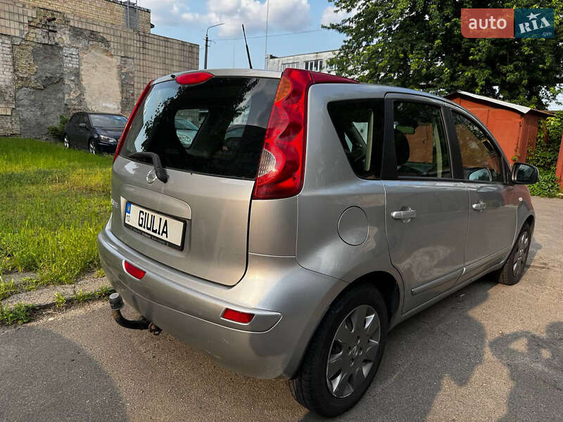 Хэтчбек Nissan Note 2007 в Киеве