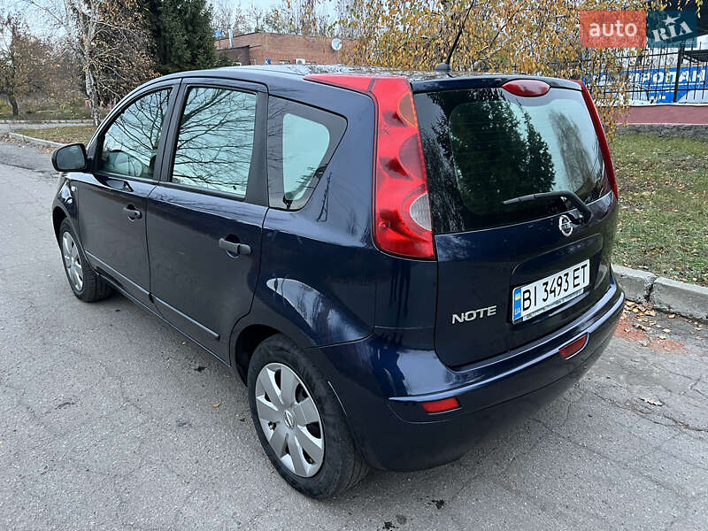 Хэтчбек Nissan Note 2008 в Полтаве
