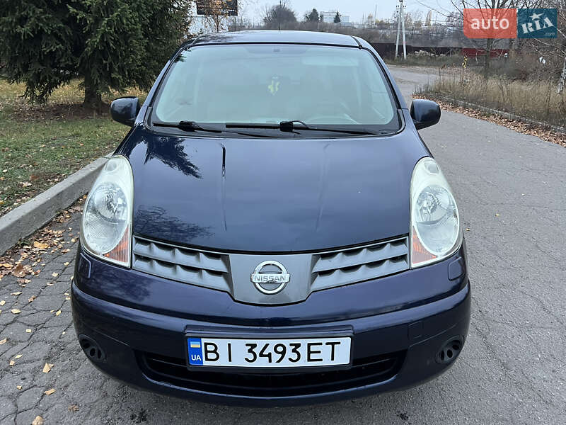 Хэтчбек Nissan Note 2008 в Полтаве