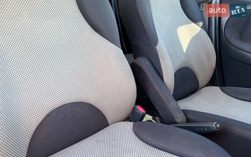 Хэтчбек Nissan Note 2011 в Коломые