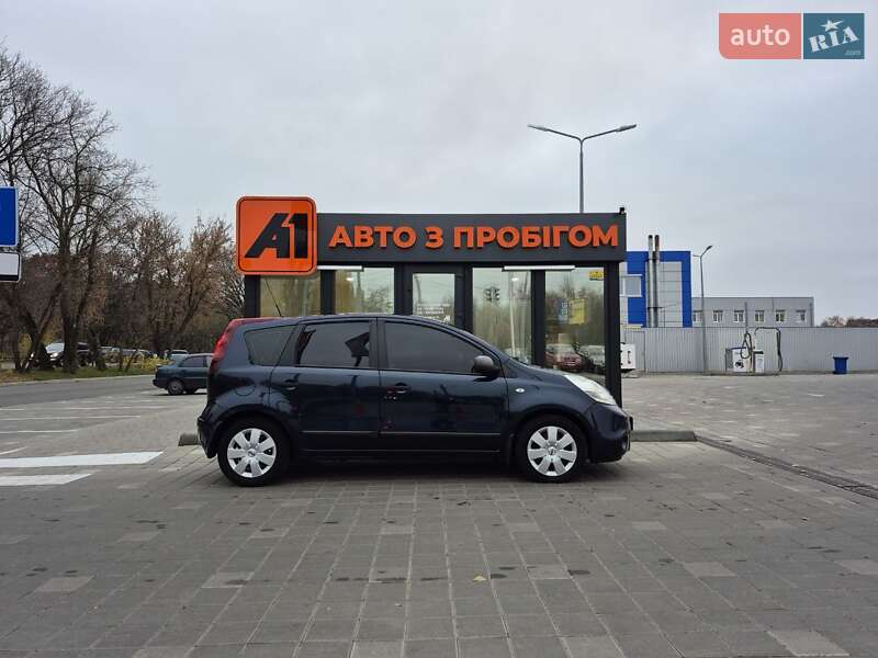 Хэтчбек Nissan Note 2011 в Черкассах