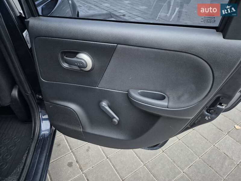 Хэтчбек Nissan Note 2011 в Черкассах