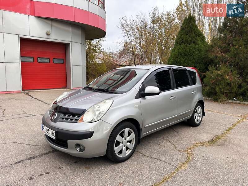 Хэтчбек Nissan Note 2006 в Запорожье