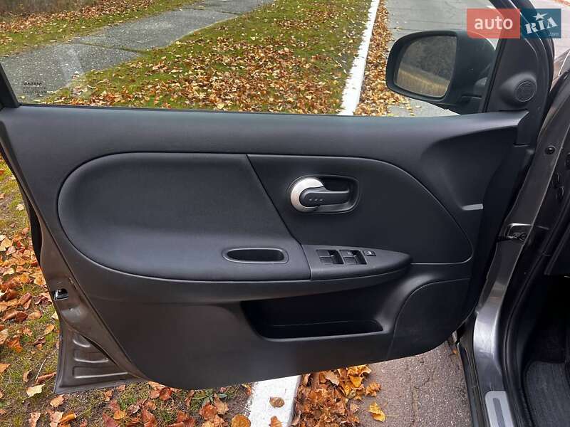 Хетчбек Nissan Note 2011 в Кременчуці