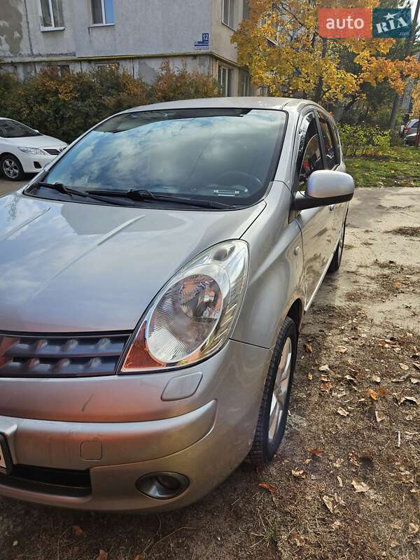 Хэтчбек Nissan Note 2008 в Сумах
