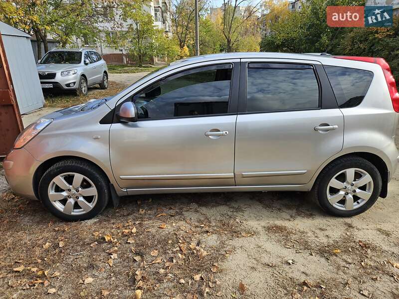 Хэтчбек Nissan Note 2008 в Сумах