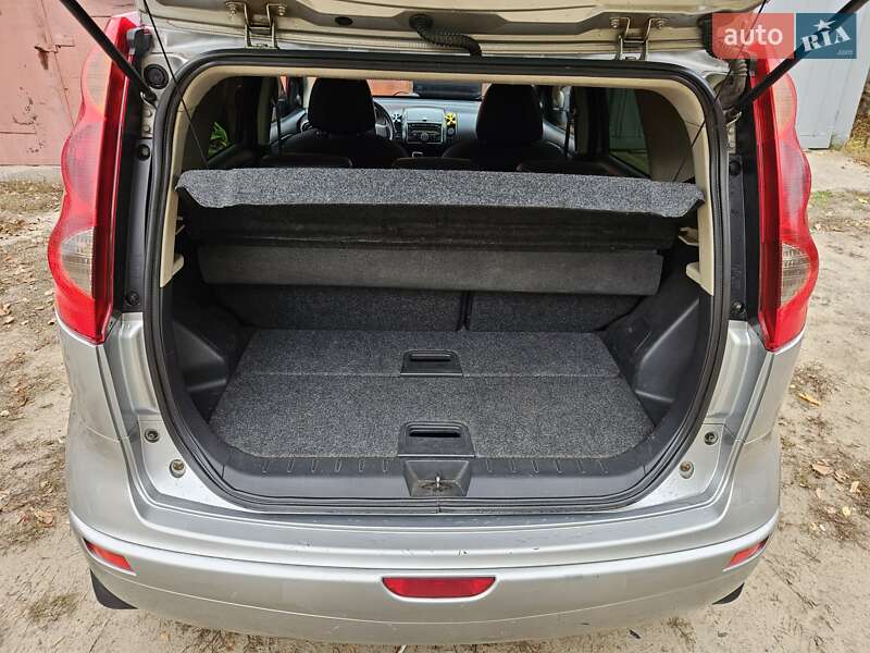 Хэтчбек Nissan Note 2008 в Сумах