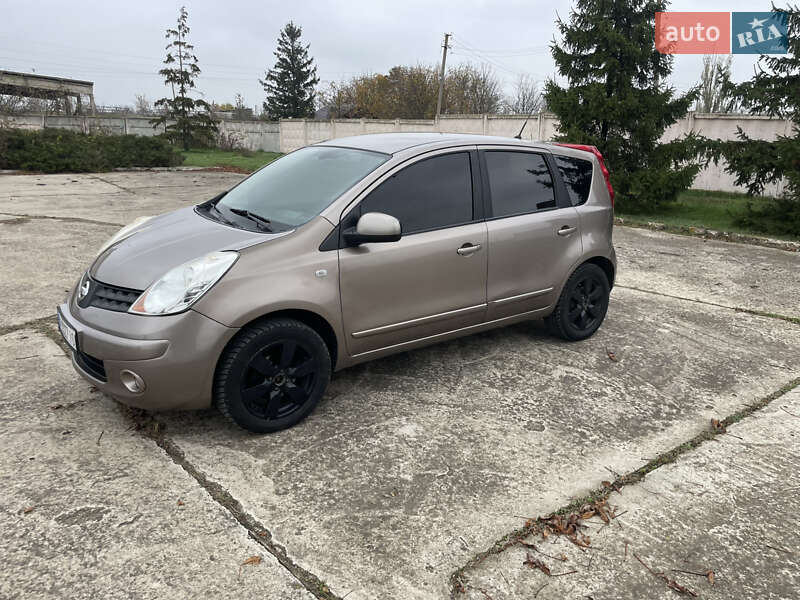 Хэтчбек Nissan Note 2007 в Одессе фото 2 Хэтчбек Nissan Note 2007 в Одессе