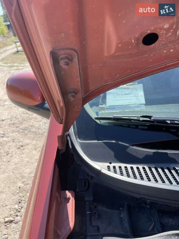 Хэтчбек Nissan Note 2008 в Могилев-Подольске