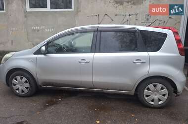 Хэтчбек Nissan Note 2011 в Житомире