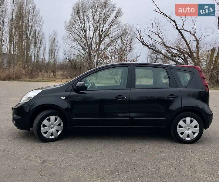 Хэтчбек Nissan Note 2009 в Николаеве