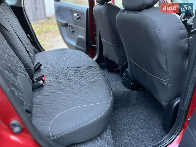 Хэтчбек Nissan Note 2011 в Дрогобыче фото 78 Хэтчбек Nissan Note 2011 в Дрогобыче