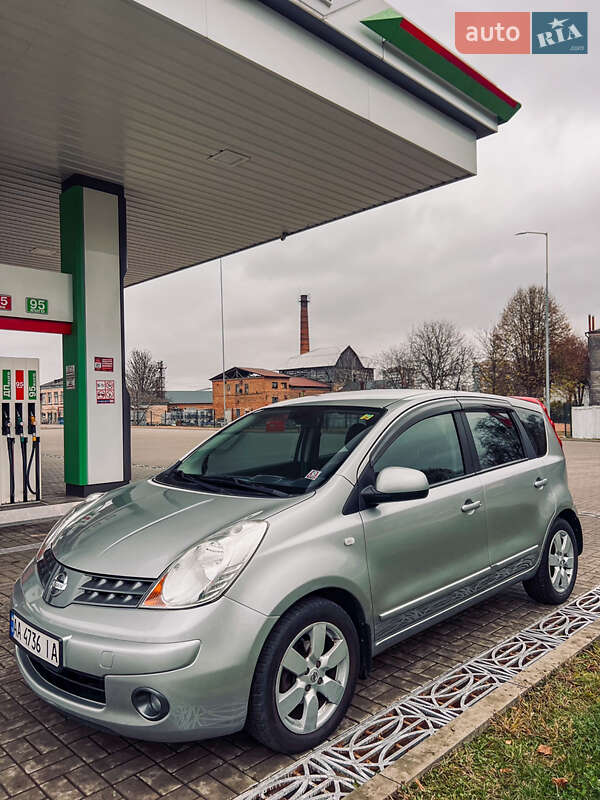 Хетчбек Nissan Note 2008 в Житомирі