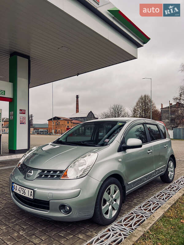 Хетчбек Nissan Note 2008 в Житомирі