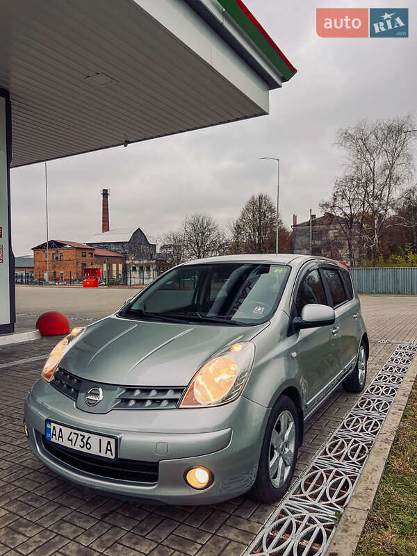 Хетчбек Nissan Note 2008 в Житомирі
