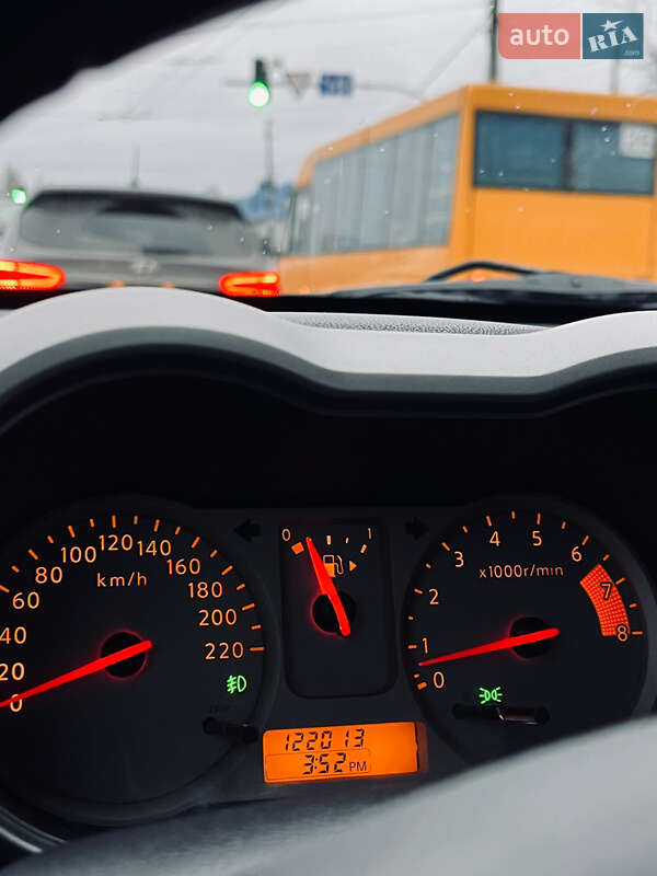 Хетчбек Nissan Note 2008 в Житомирі